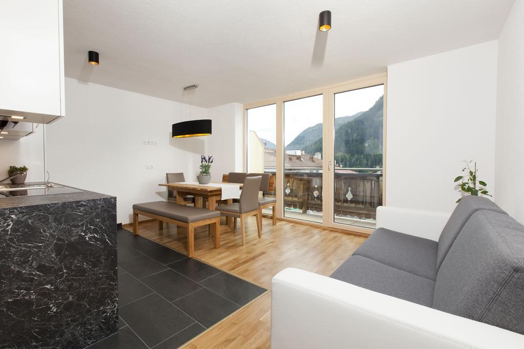 Nowders Apartments und Zimmer Nauders Buitenkant foto